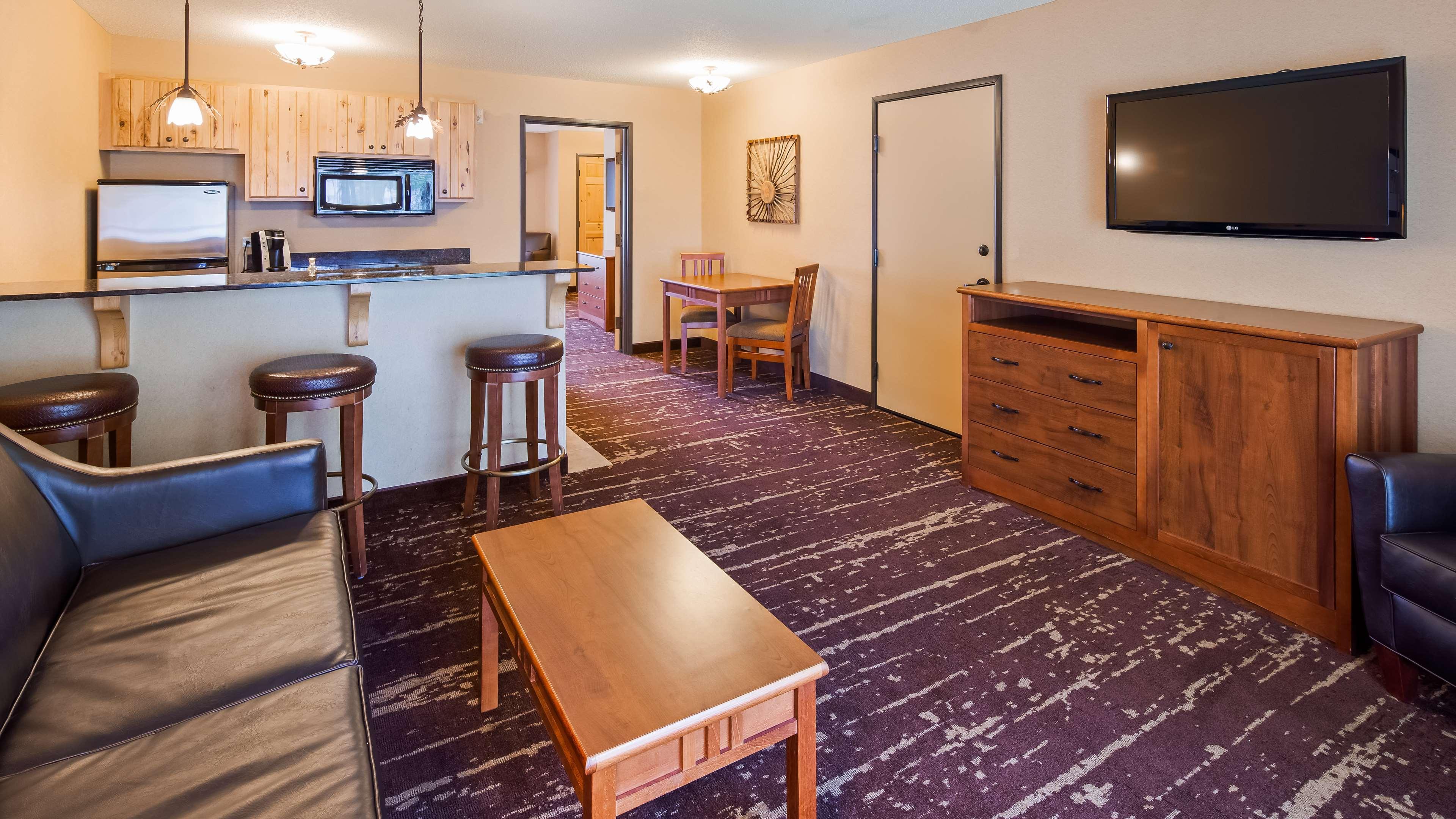 דטרוייט לייקס Best Western Premier The Lodge On Lake Detroit מראה חיצוני תמונה