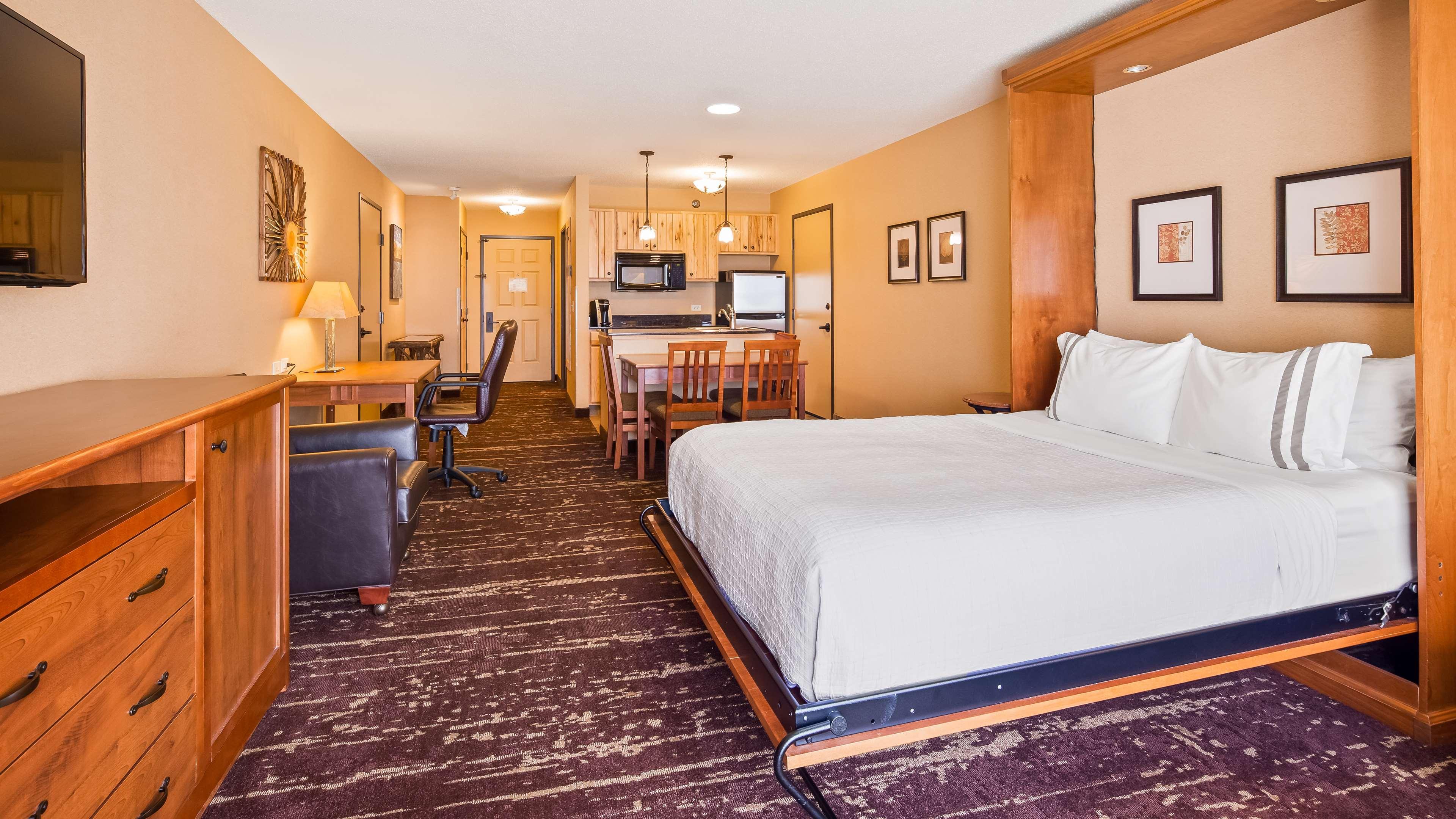 דטרוייט לייקס Best Western Premier The Lodge On Lake Detroit מראה חיצוני תמונה