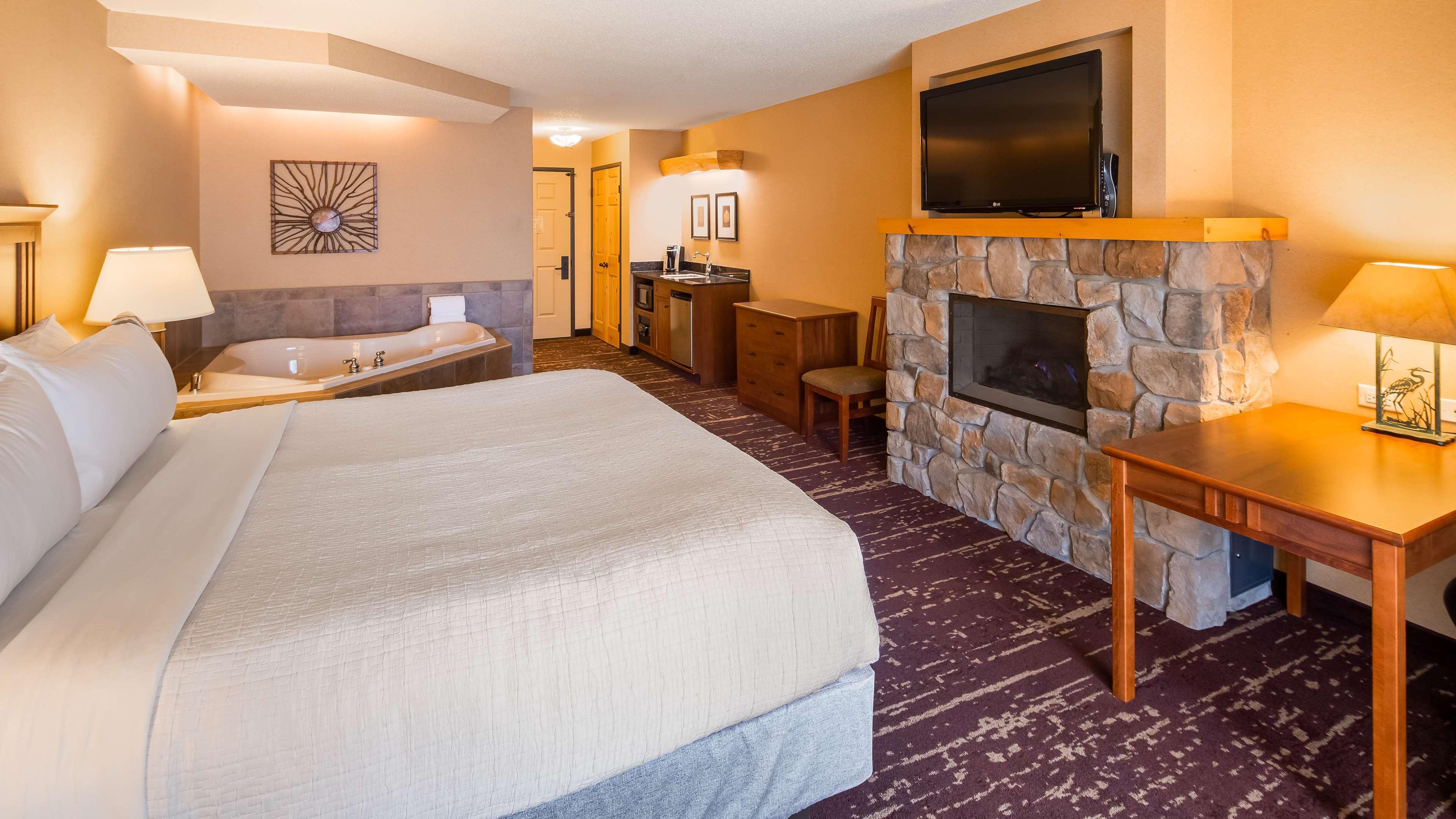 דטרוייט לייקס Best Western Premier The Lodge On Lake Detroit מראה חיצוני תמונה