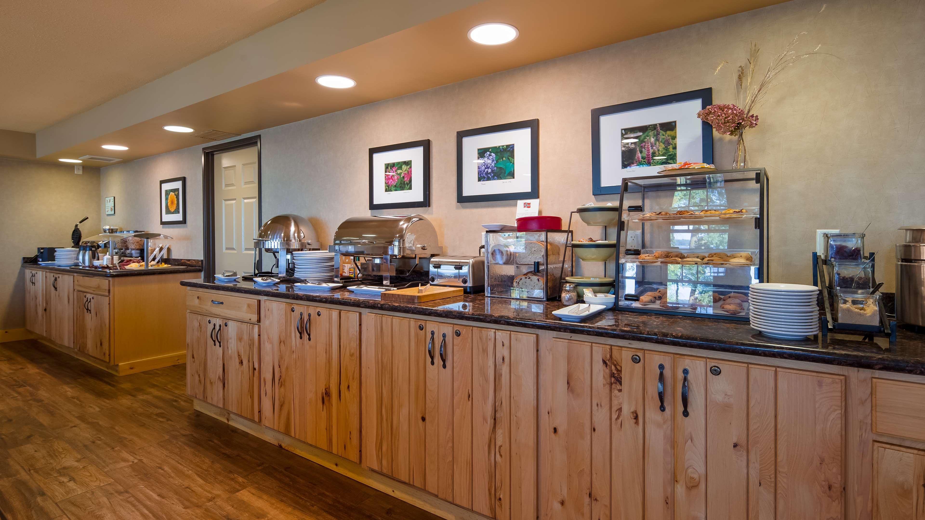 דטרוייט לייקס Best Western Premier The Lodge On Lake Detroit מראה חיצוני תמונה