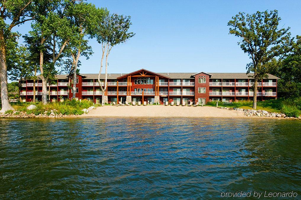 דטרוייט לייקס Best Western Premier The Lodge On Lake Detroit מראה חיצוני תמונה